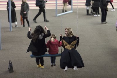 One Two Three Swing! conceived for Hyundai Commission, Tate Modern Turbine Hall, 2017. Temporary Installation.